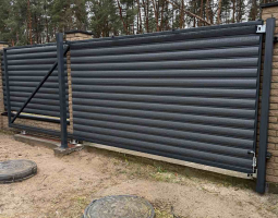 Сварные ворота, заполнение жалюзи
